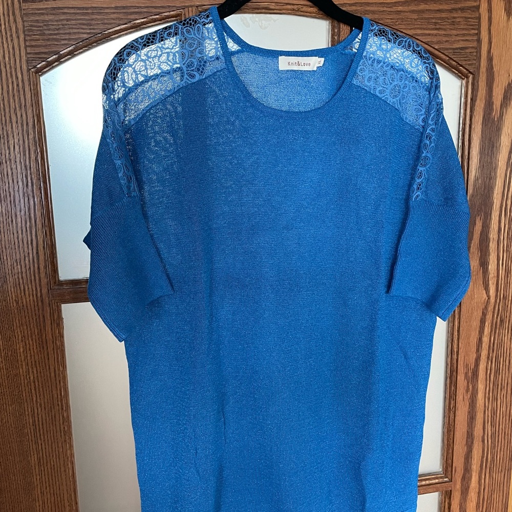 BRAND NEW - Women’s Fashion Knit T-Shirt Tee- XL- Blue
